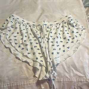 Very comfy sleep shorts. Never been worn.